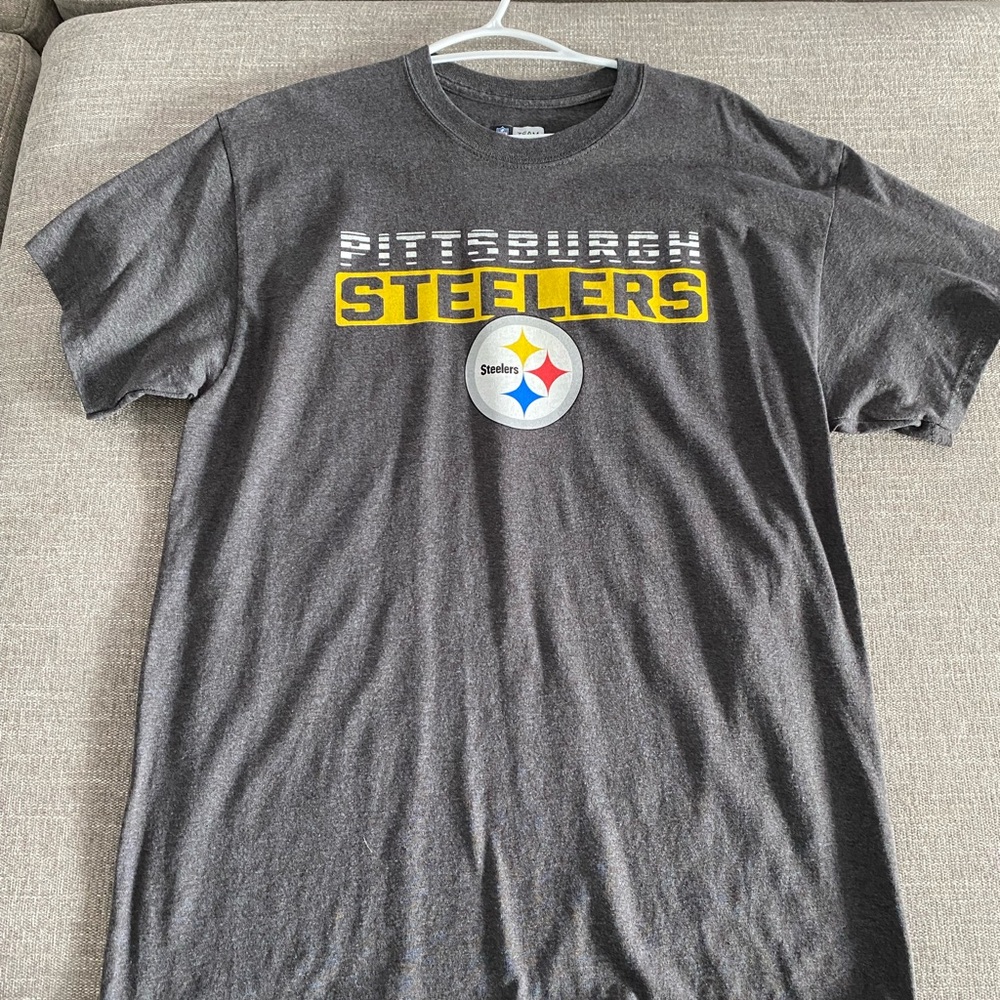 NFL Steelers t-shirt